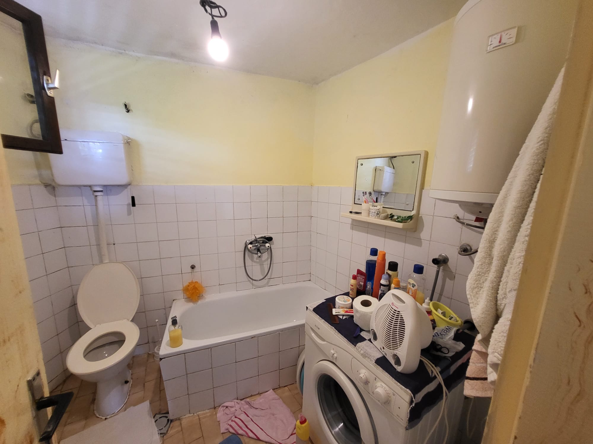 Image of House - 5 Bedrooms - 2 Bathrooms for Sale in Bar-Sutomore-Montenegro, Image 8